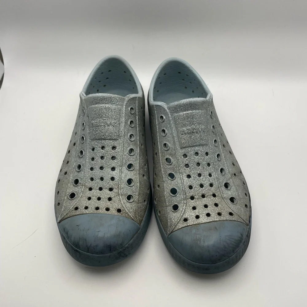 NATIVE‎ sparkle Gray Perforated Slip-On Shoes C13